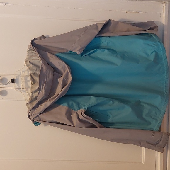 Blue and gray LLBean Rain Jacket - Picture 9 of 9